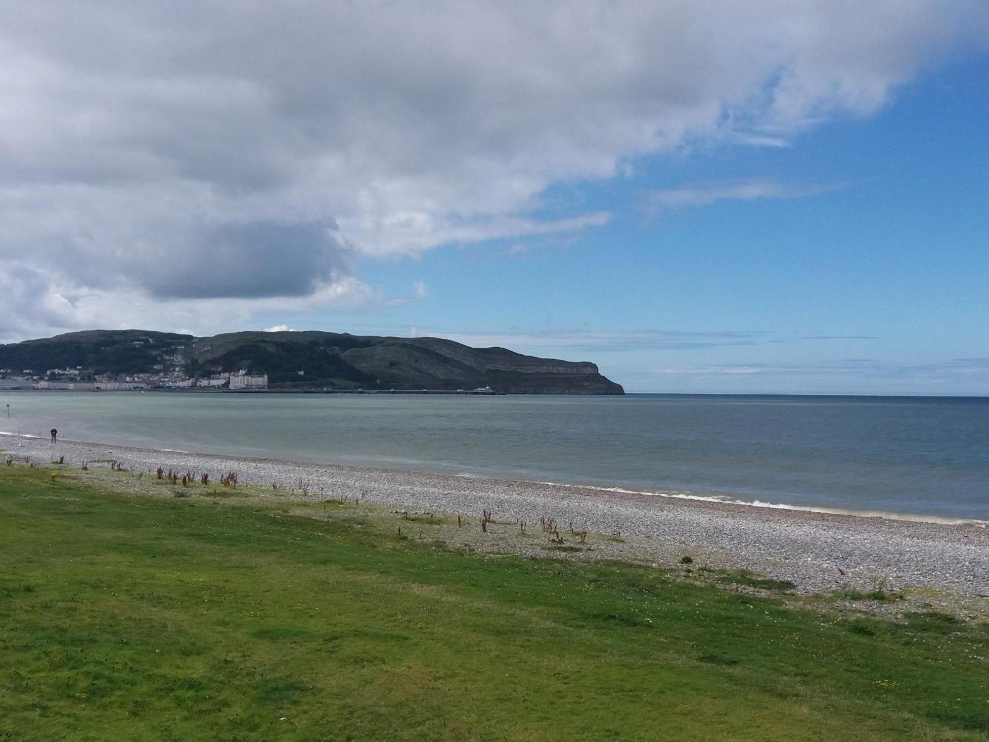 Villa Euryn View à Llandudno Extérieur photo